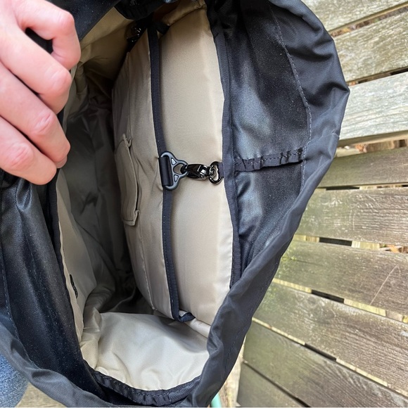 Gobi Getaway Gray & Black Unisex Backpack NWOT - Picture 9 of 16